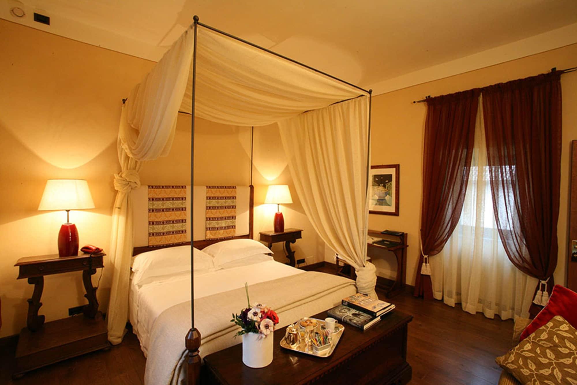 Park Hotel Ai Cappuccini Gubbio Exterior photo