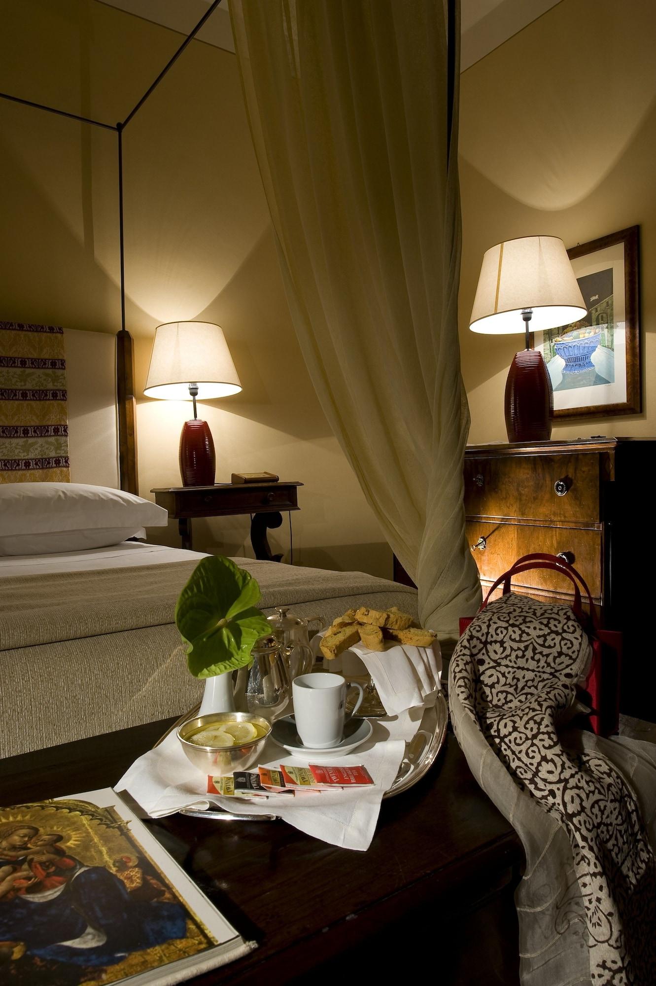 Park Hotel Ai Cappuccini Gubbio Exterior photo