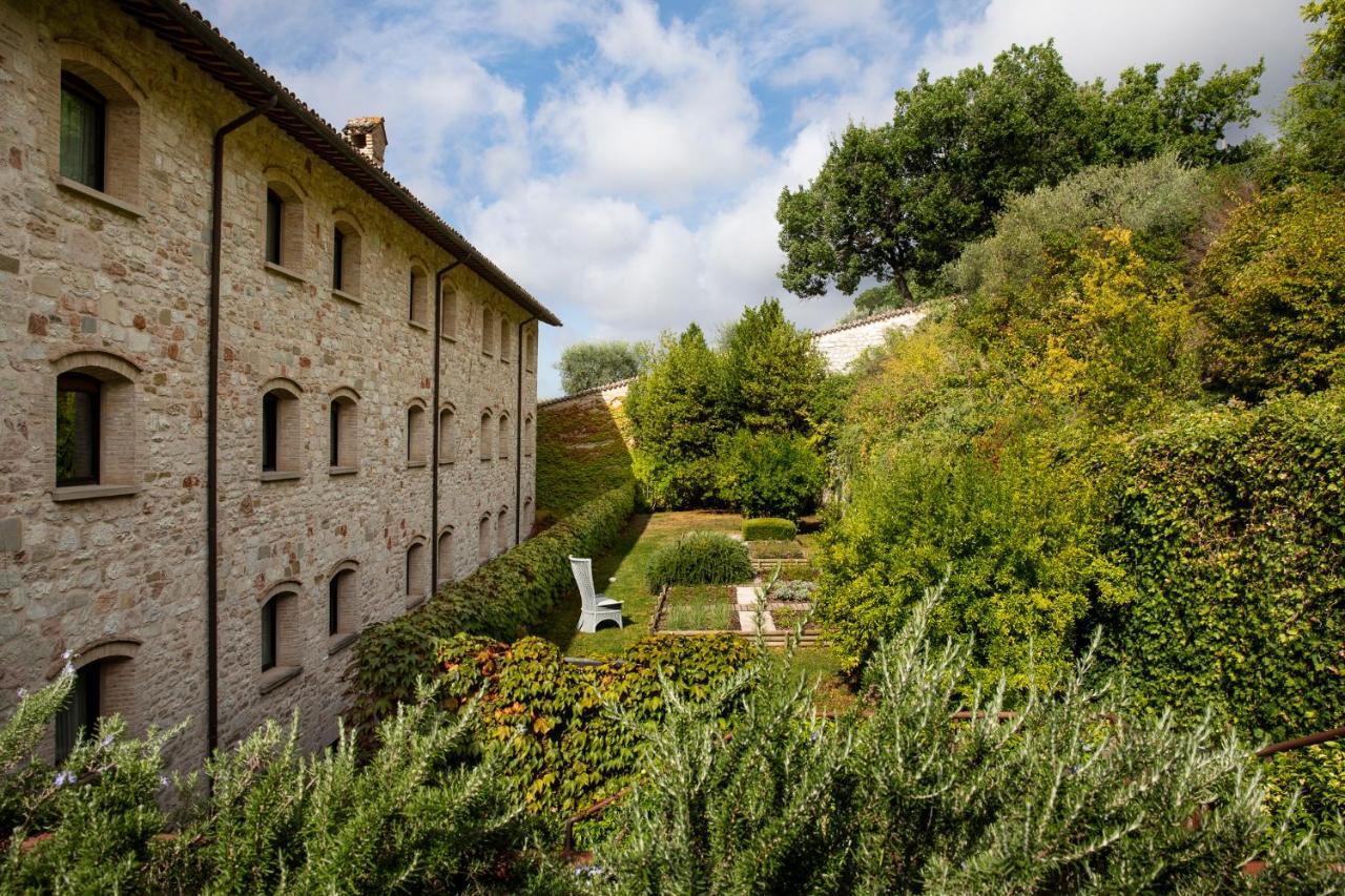 Park Hotel Ai Cappuccini Gubbio Exterior photo